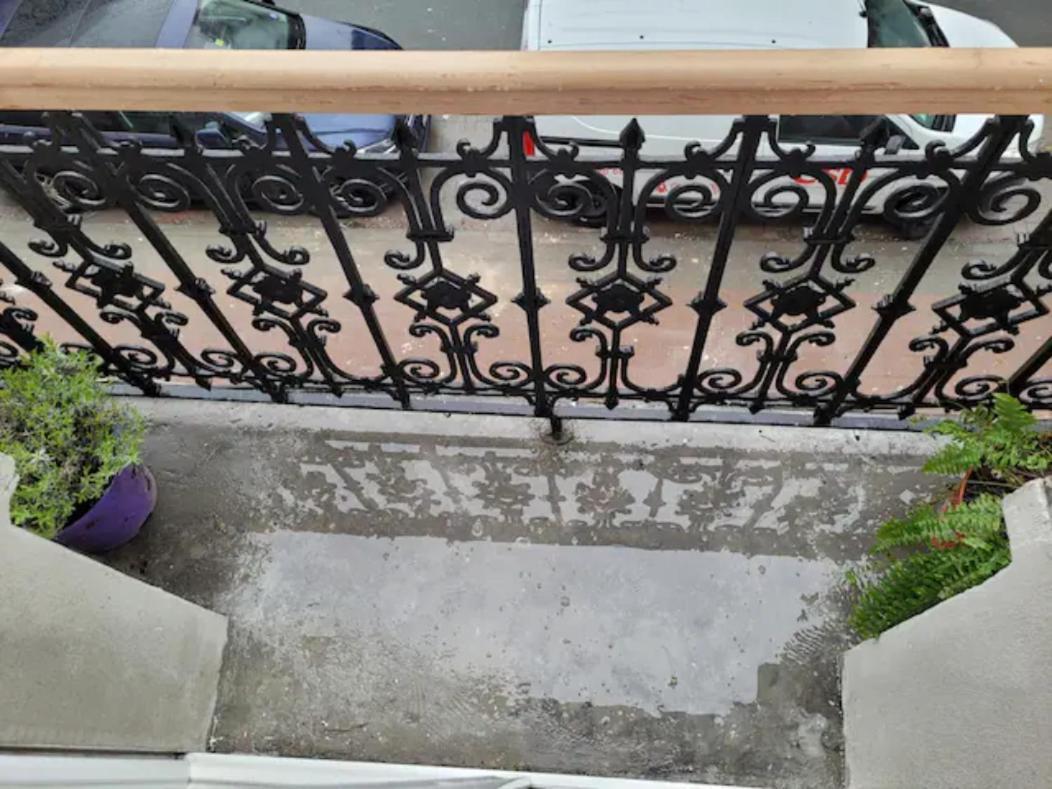 Brand New Iris Room With Private Bathroom And Balcony Brussels Exterior photo